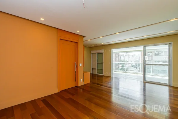 Apartamento com varanda gourmet e lazer completo próximo à Escola Móbile