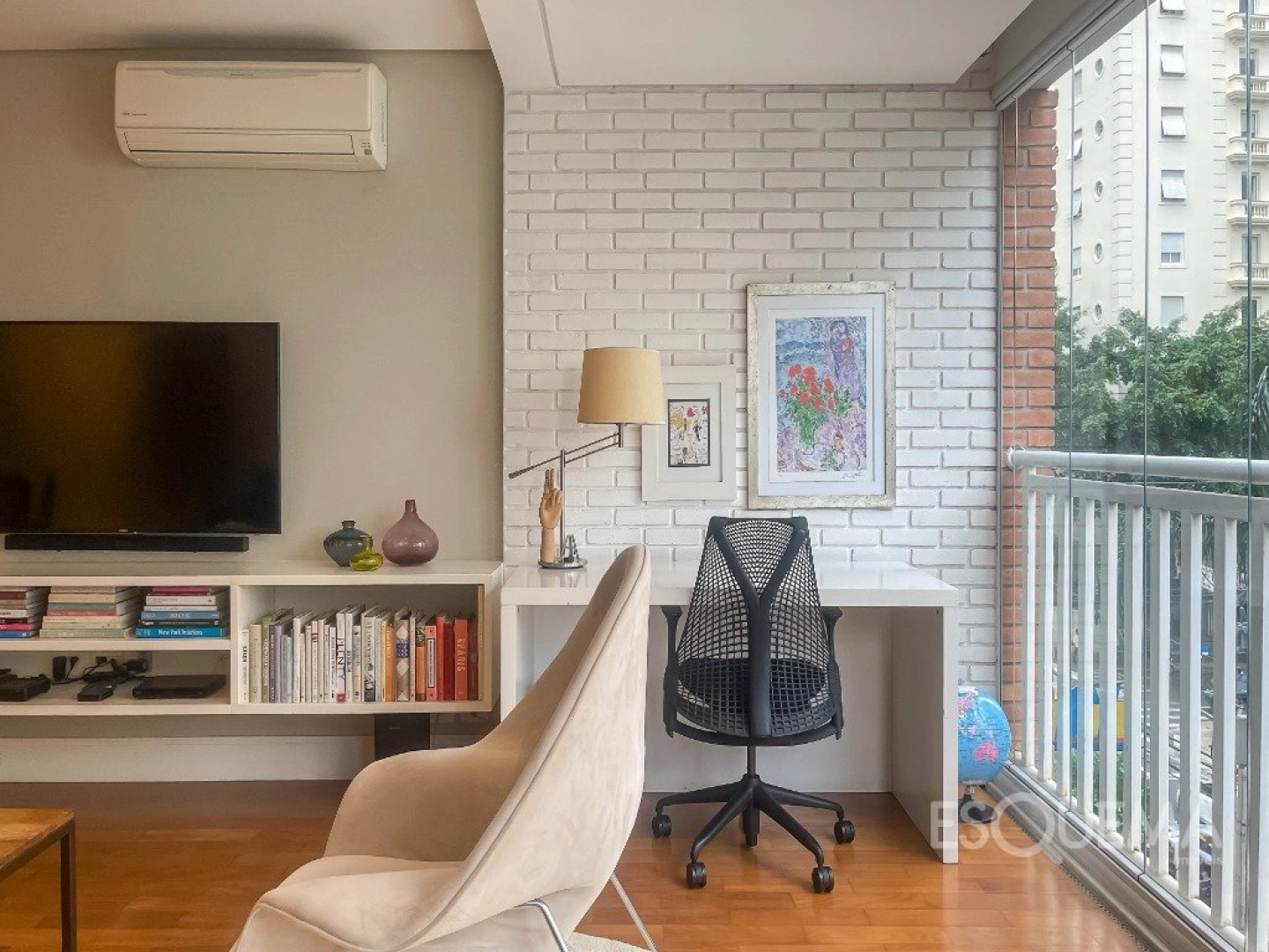 Apartamento reformado e iluminado no Jardim Paulista - Imagem 3