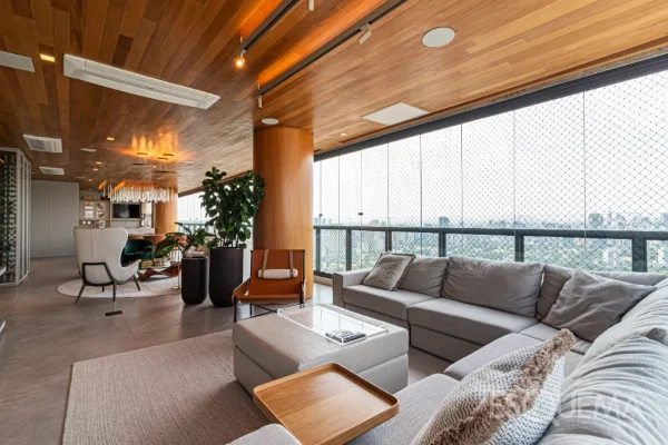 Apartamento em andar alto com vista livre