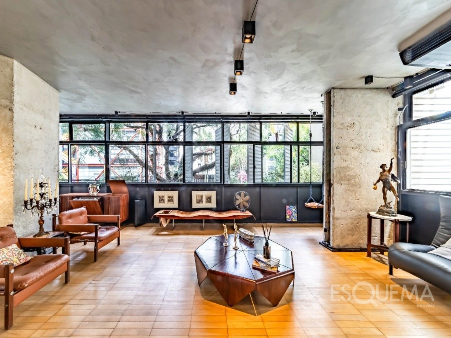 Apartamento reformado com vista verde, em Higienópolis - Imagem 1