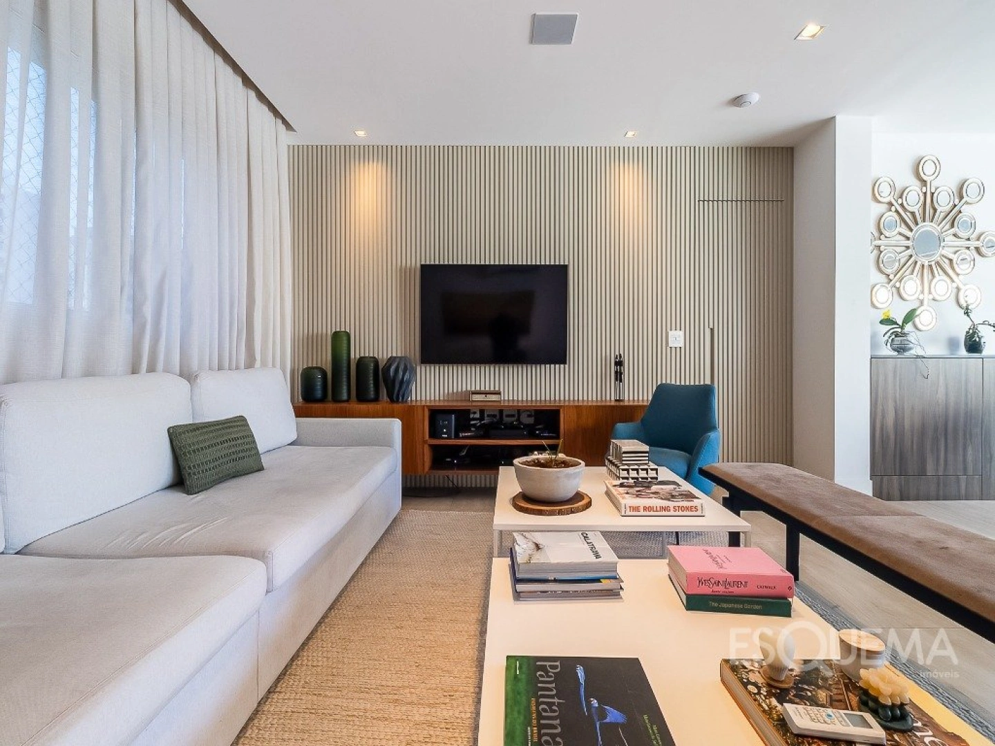Apartamento com projeto contemporâneo e varanda integrada em Moema - Imagem 8