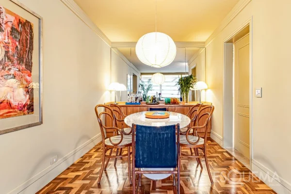 Apartamento reformado no Itaim Bibi