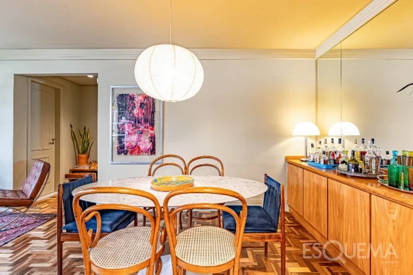 Apartamento reformado no Itaim Bibi