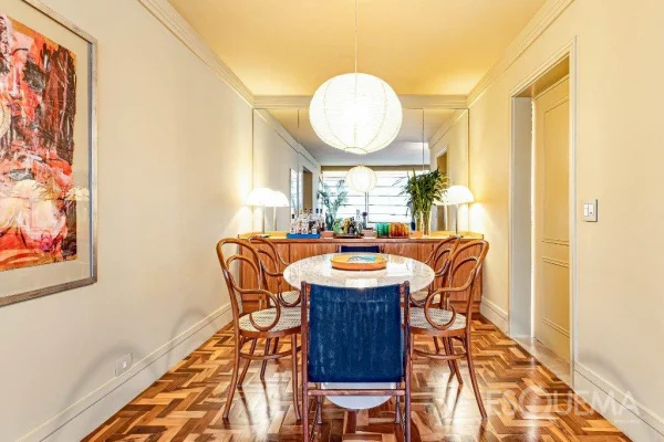 Apartamento reformado no Itaim Bibi