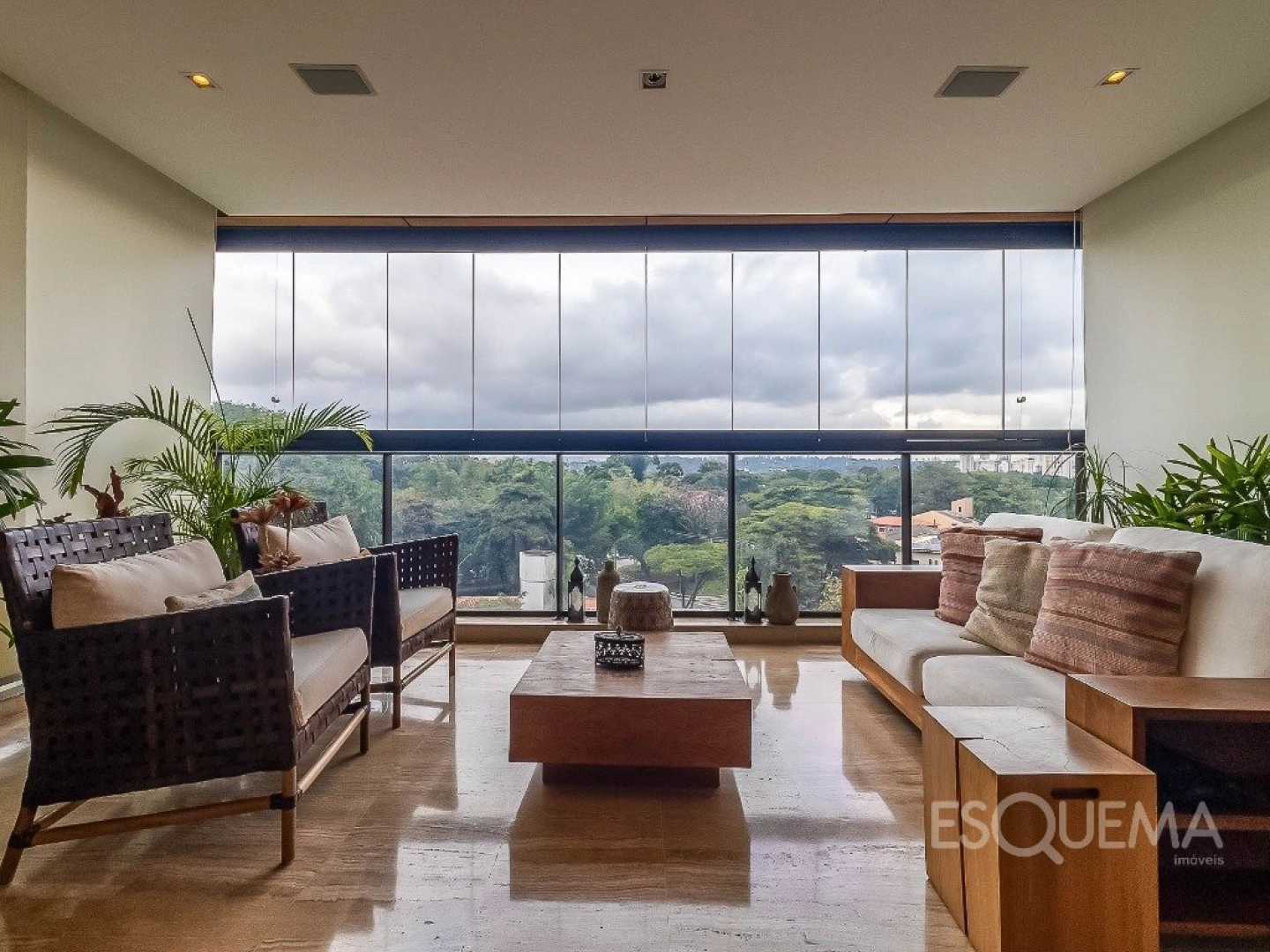 Apartamento com acabamentos refinados no Alto de Pinheiros - Imagem 1