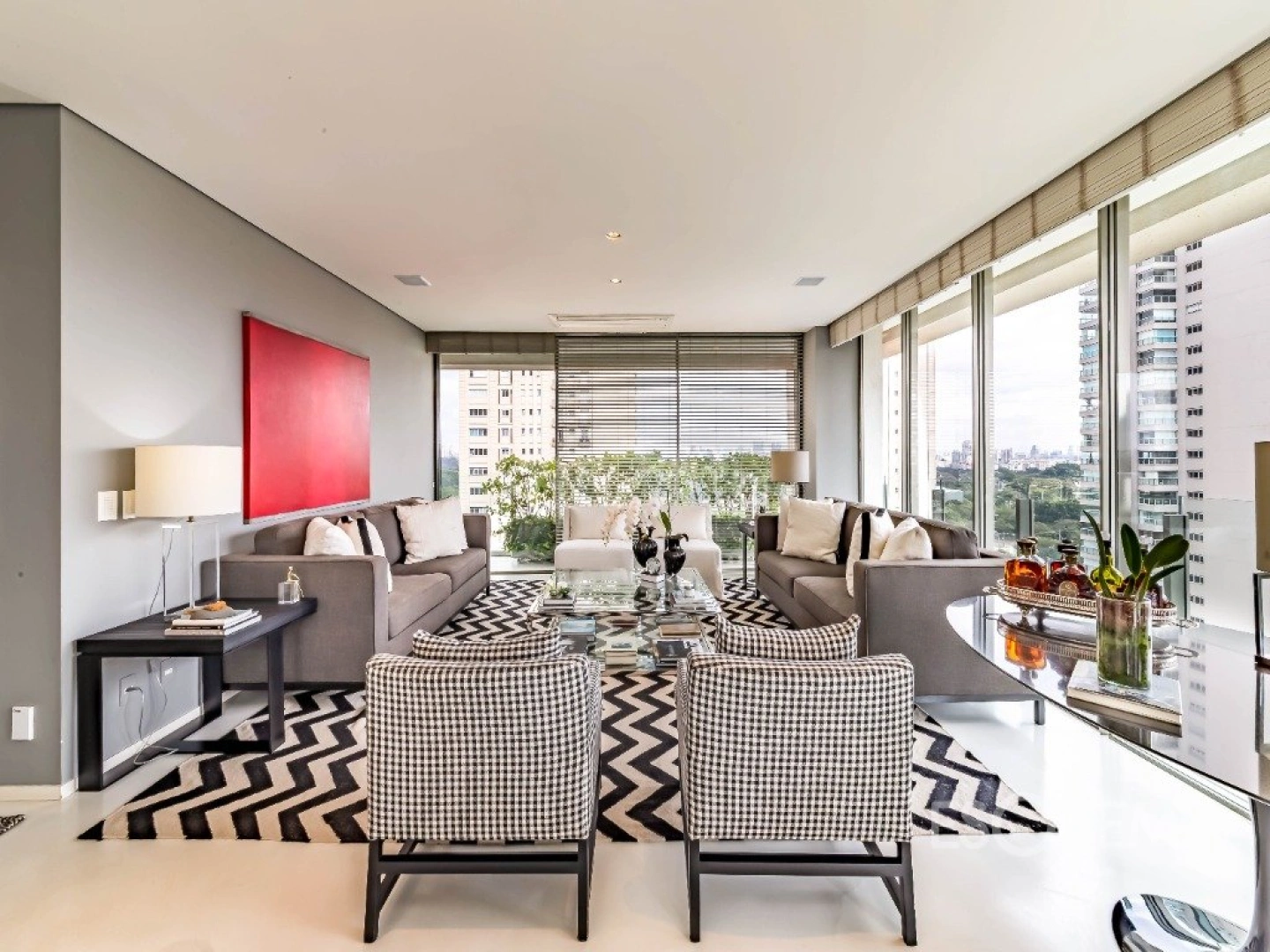 Apartamento com vista e luz natural, próximo ao Parque Ibirapuera - Imagem 2