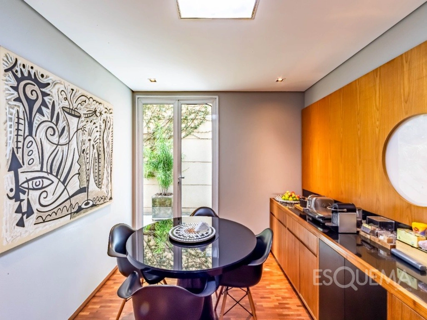 Casa iluminada e elegante em condomínio no Alto de Pinheiros - Imagem 14