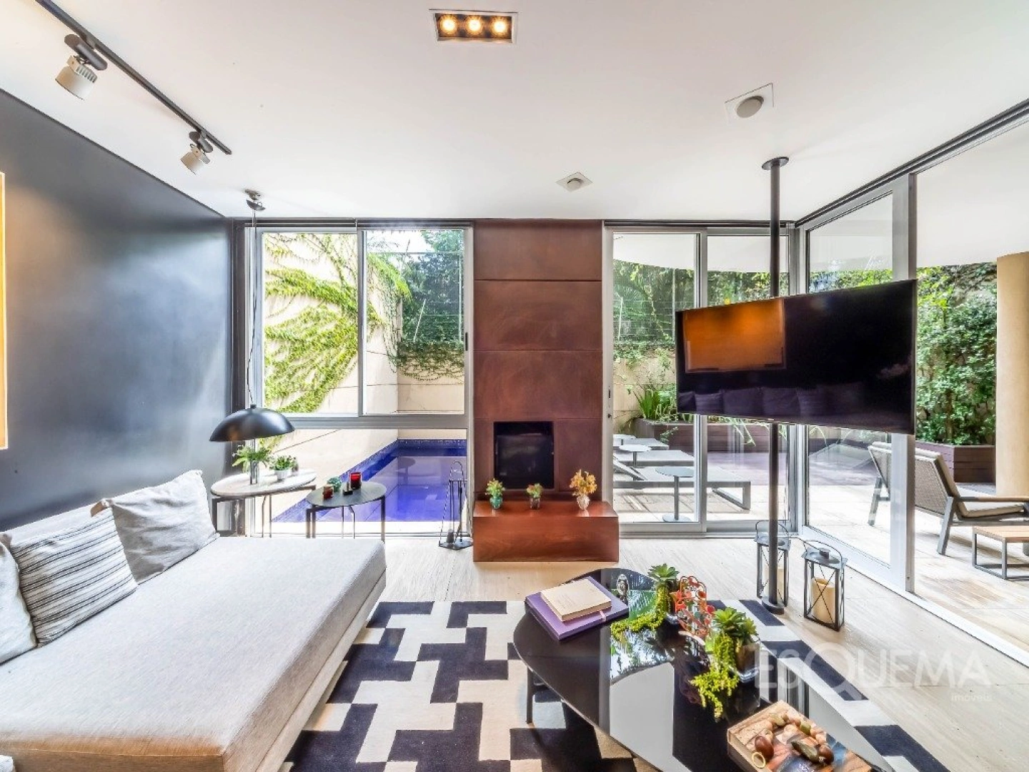 Casa iluminada e elegante em condomínio no Alto de Pinheiros - Imagem 9