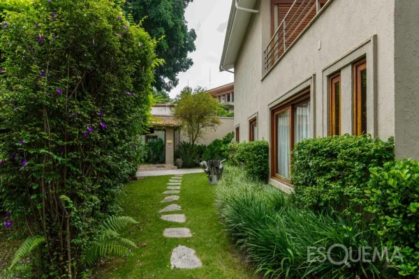Casa em localização nobre no Jardim Europa