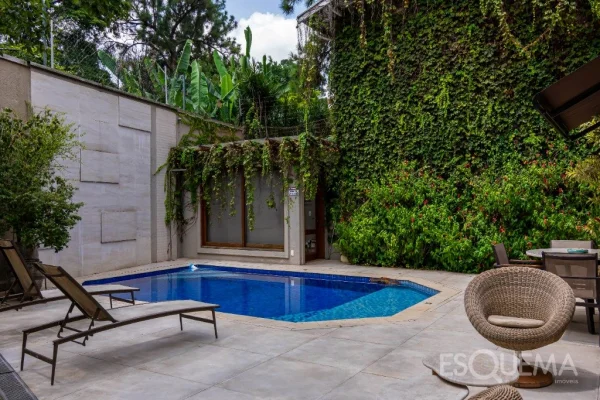 Casa em localização nobre no Jardim Europa