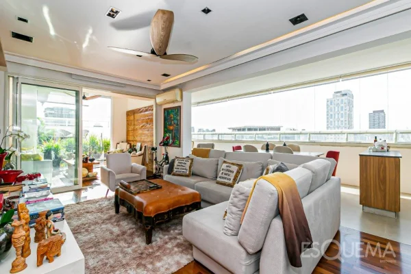 Cobertura duplex com vista panorâmica no Itaim Bibi