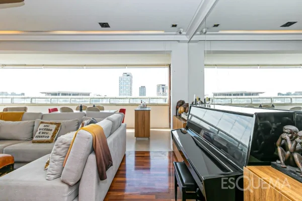 Cobertura duplex com vista panorâmica no Itaim Bibi