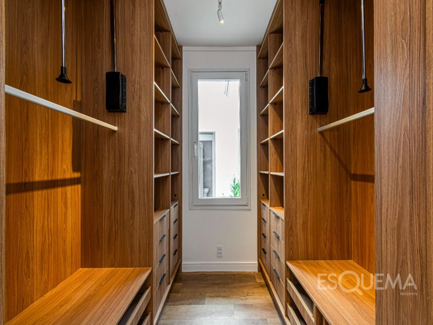 Casa térrea recém-reformada - Imagem 13