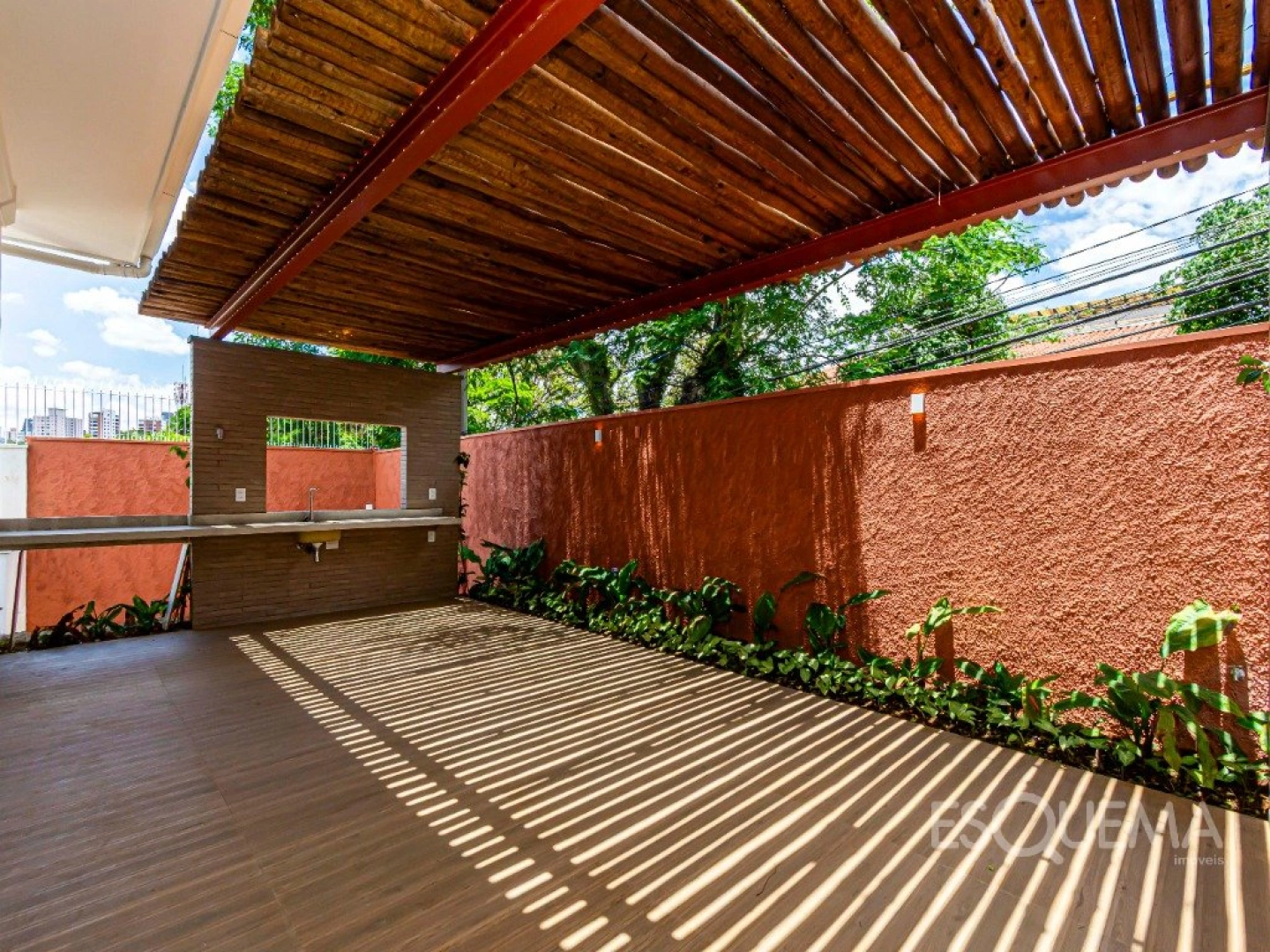 Casa térrea recém-reformada - Imagem 2