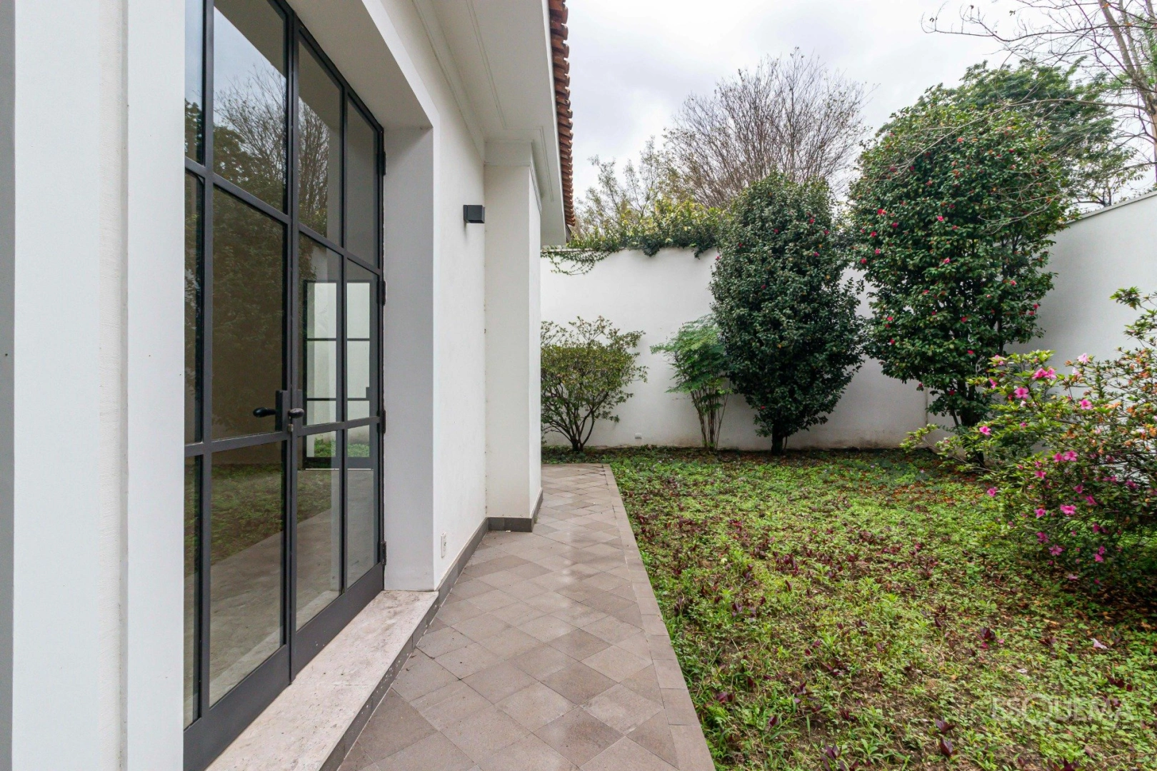 Casa térrea reformada no Jardim Europa - Imagem 8