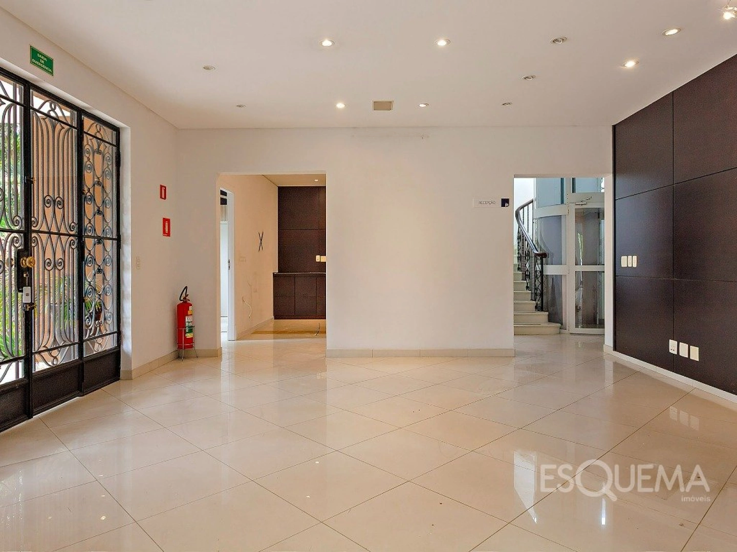 Casa comercial imponente em avenida renomada no Jardim América - Imagem 10