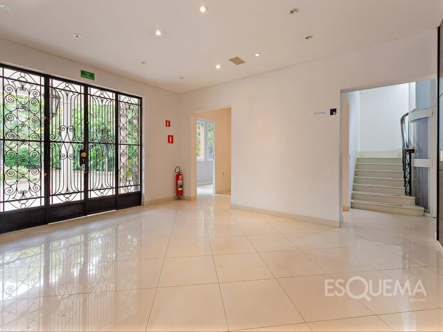 Casa comercial imponente em avenida renomada no Jardim América - Imagem 11
