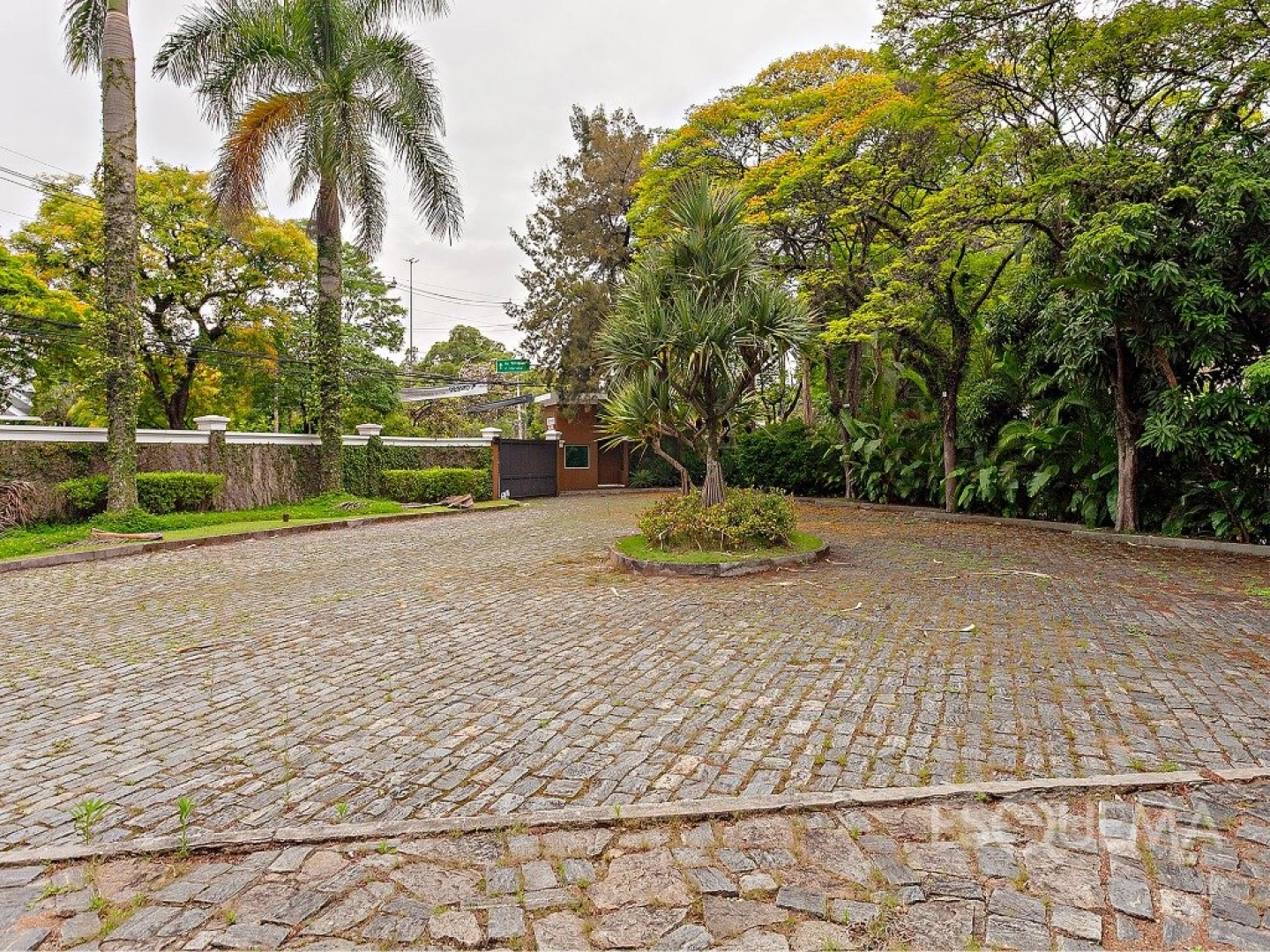 Casa comercial imponente em avenida renomada no Jardim América - Imagem 7