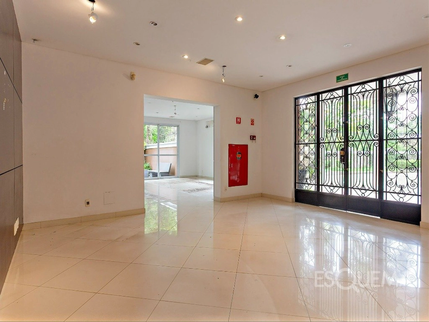 Casa comercial imponente em avenida renomada no Jardim América - Imagem 8