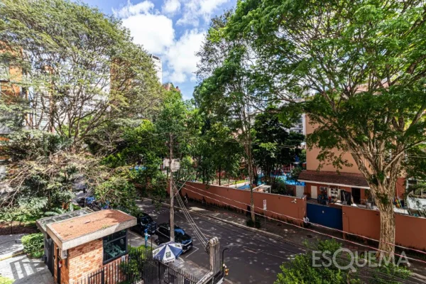 Apartamento de 4 suítes em Indianópolis