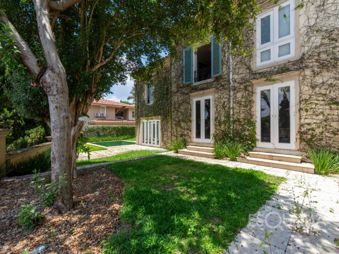 Casa neoclássica recém-reformada no Jardim Guedala - Imagem 11