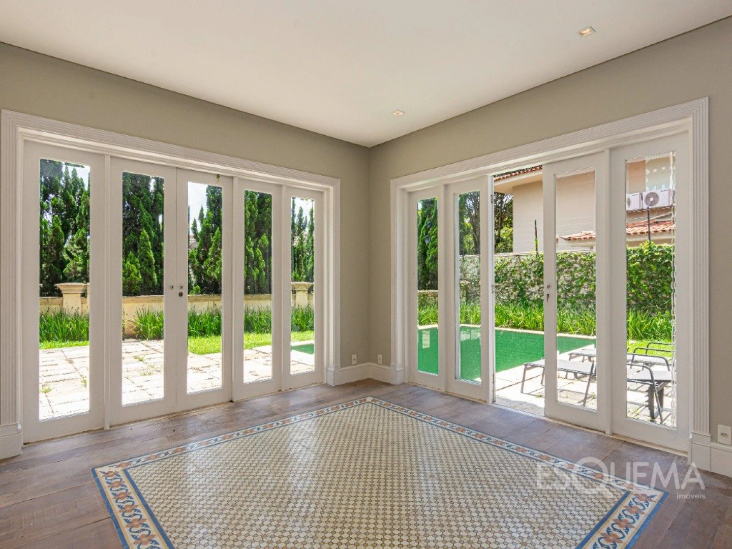 Casa neoclássica recém-reformada no Jardim Guedala - Imagem 12