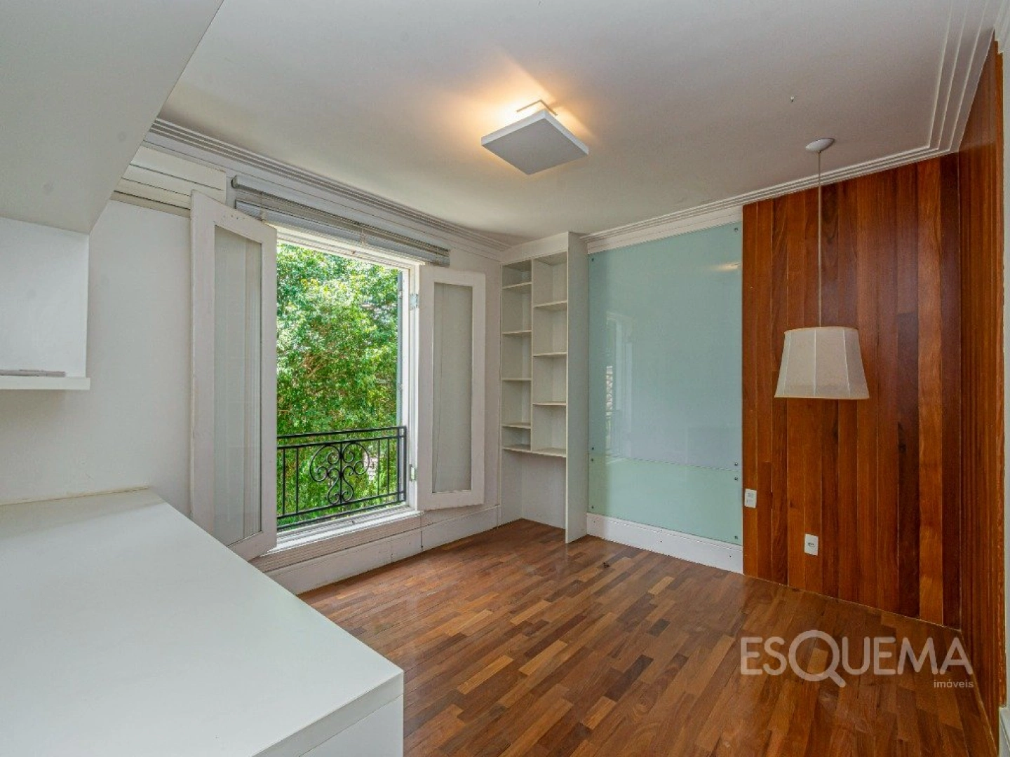 Casa neoclássica recém-reformada no Jardim Guedala - Imagem 14