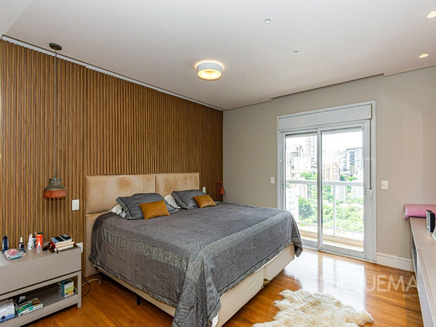 Apartamento reformado com vista livre próximo ao Colégio Santa Cruz - Imagem 12