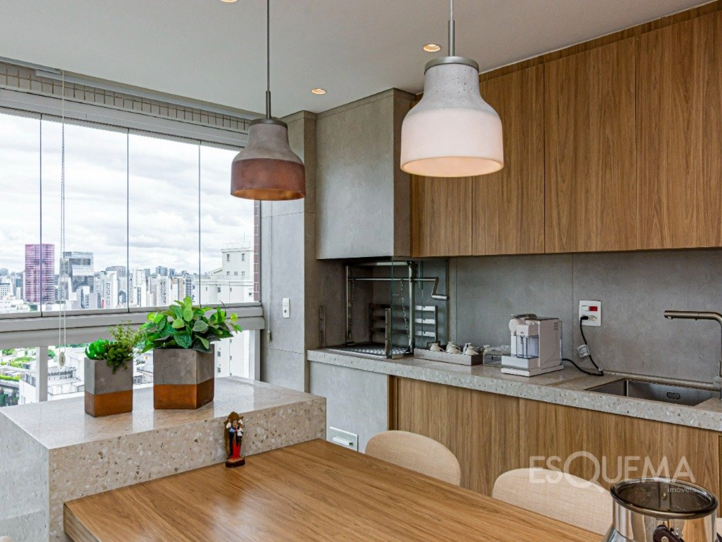 Apartamento reformado com vista livre próximo ao Colégio Santa Cruz - Imagem 5