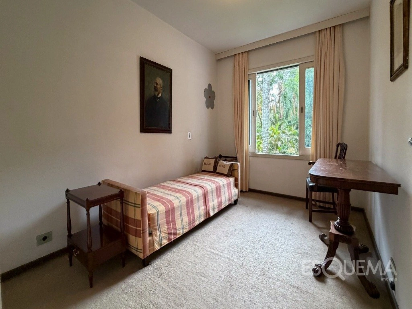 Casa em localização excelente com 2.248 m² de terreno - Imagem 14