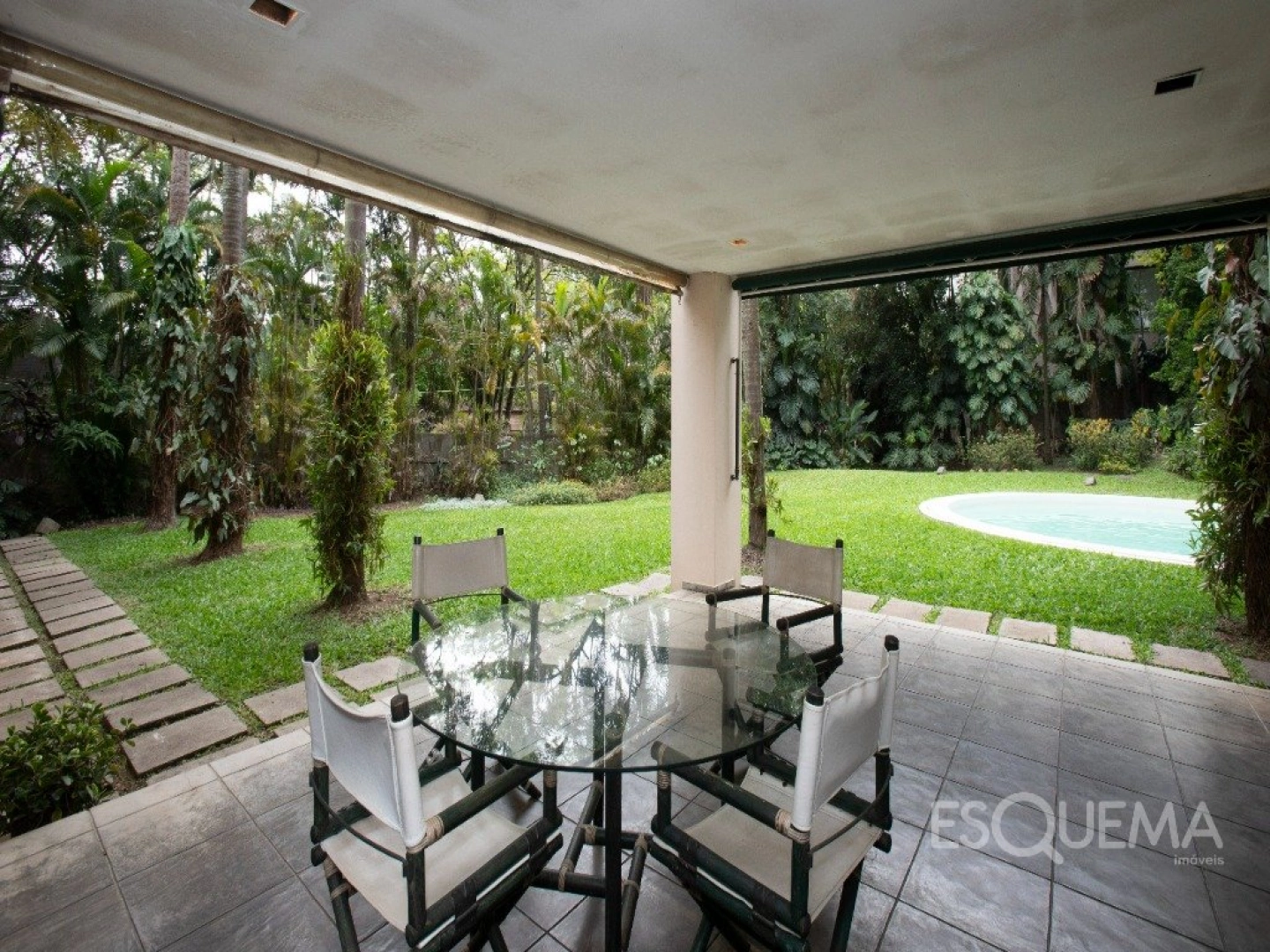 Casa em localização excelente com 2.248 m² de terreno - Imagem 3