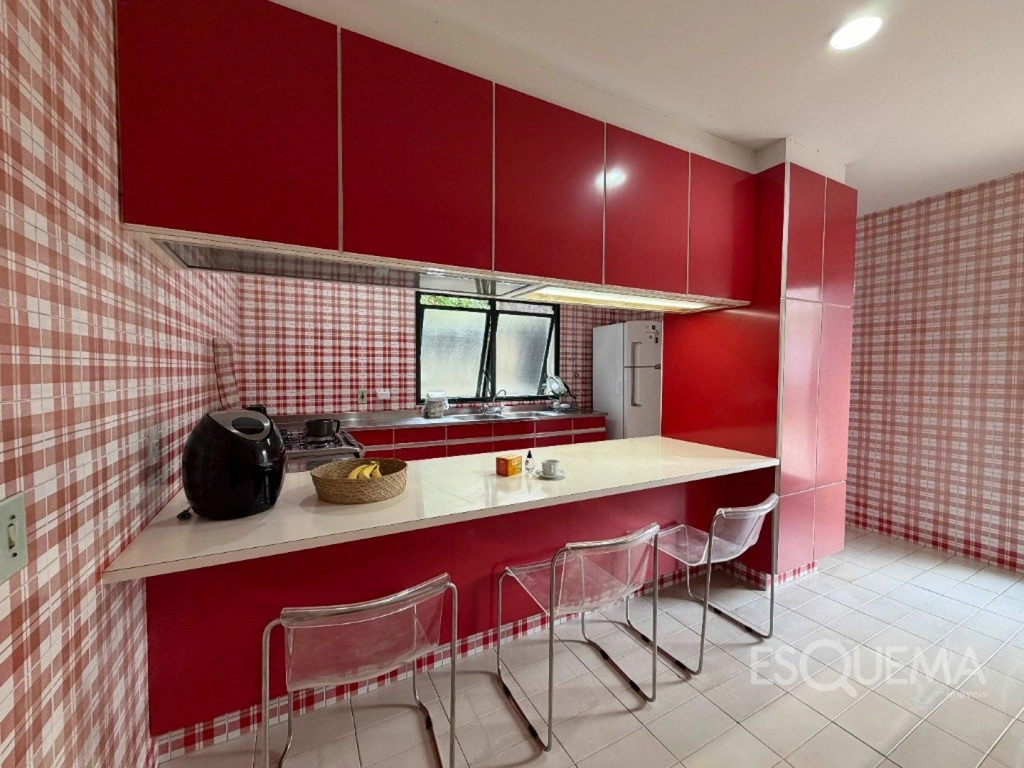 Casa em localização excelente com 2.248 m² de terreno - Imagem 8