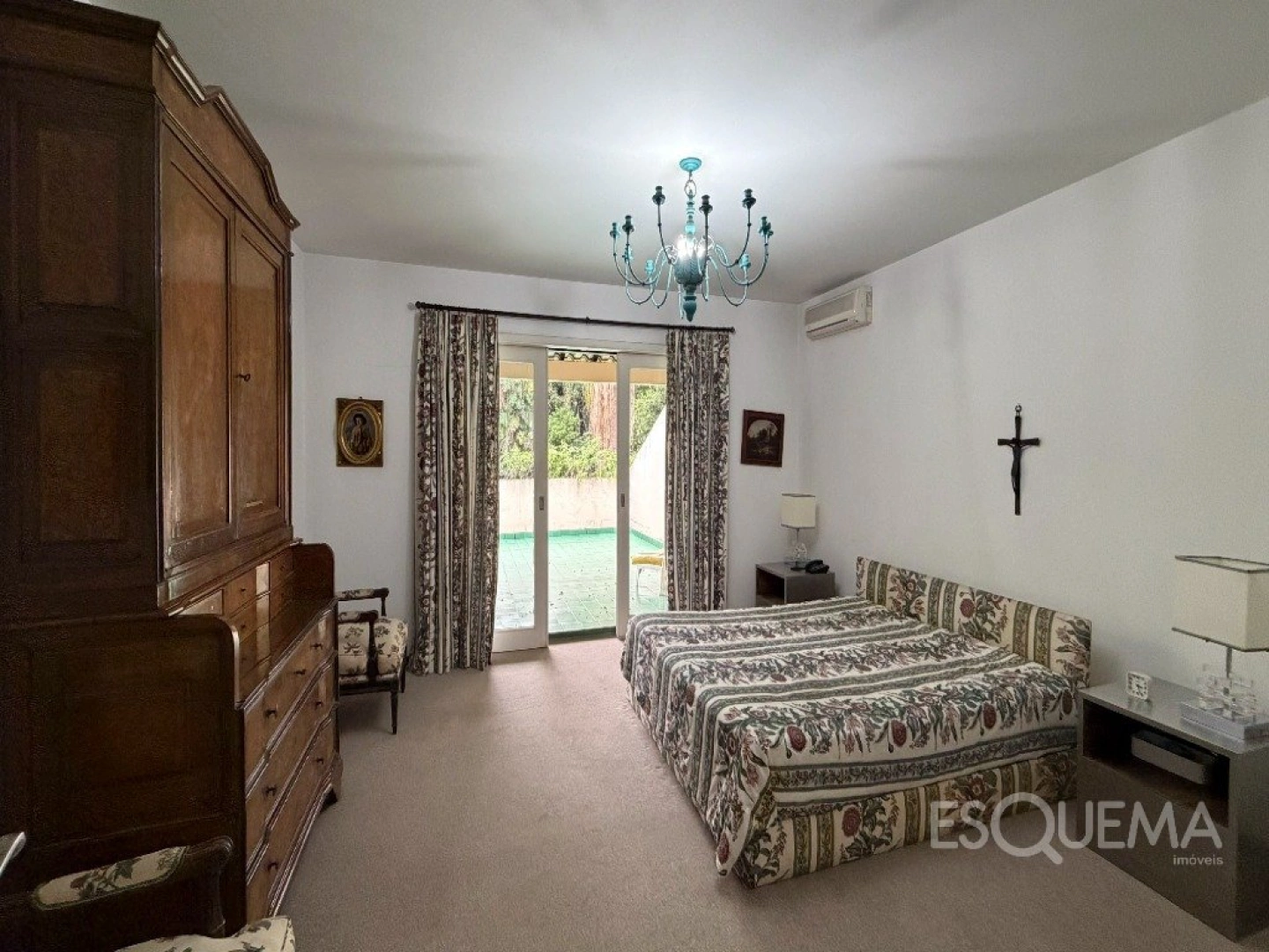 Casa em localização excelente com 2.248 m² de terreno - Imagem 9