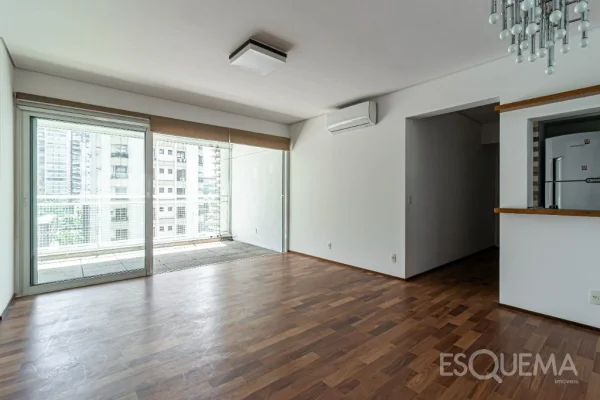Apartamento reformado no Itaim Bibi