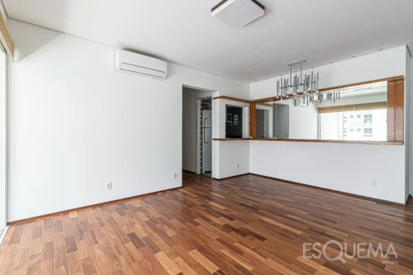 Apartamento reformado no Itaim Bibi