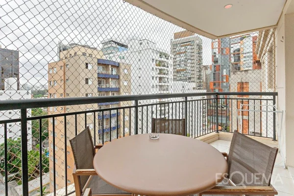 Apartamento à venda no Itaim Bibi