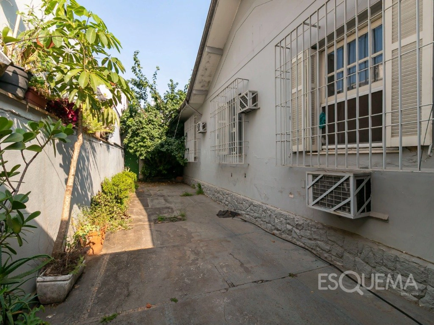 Casa em área comercial, em Moema Pássaros - Imagem 9