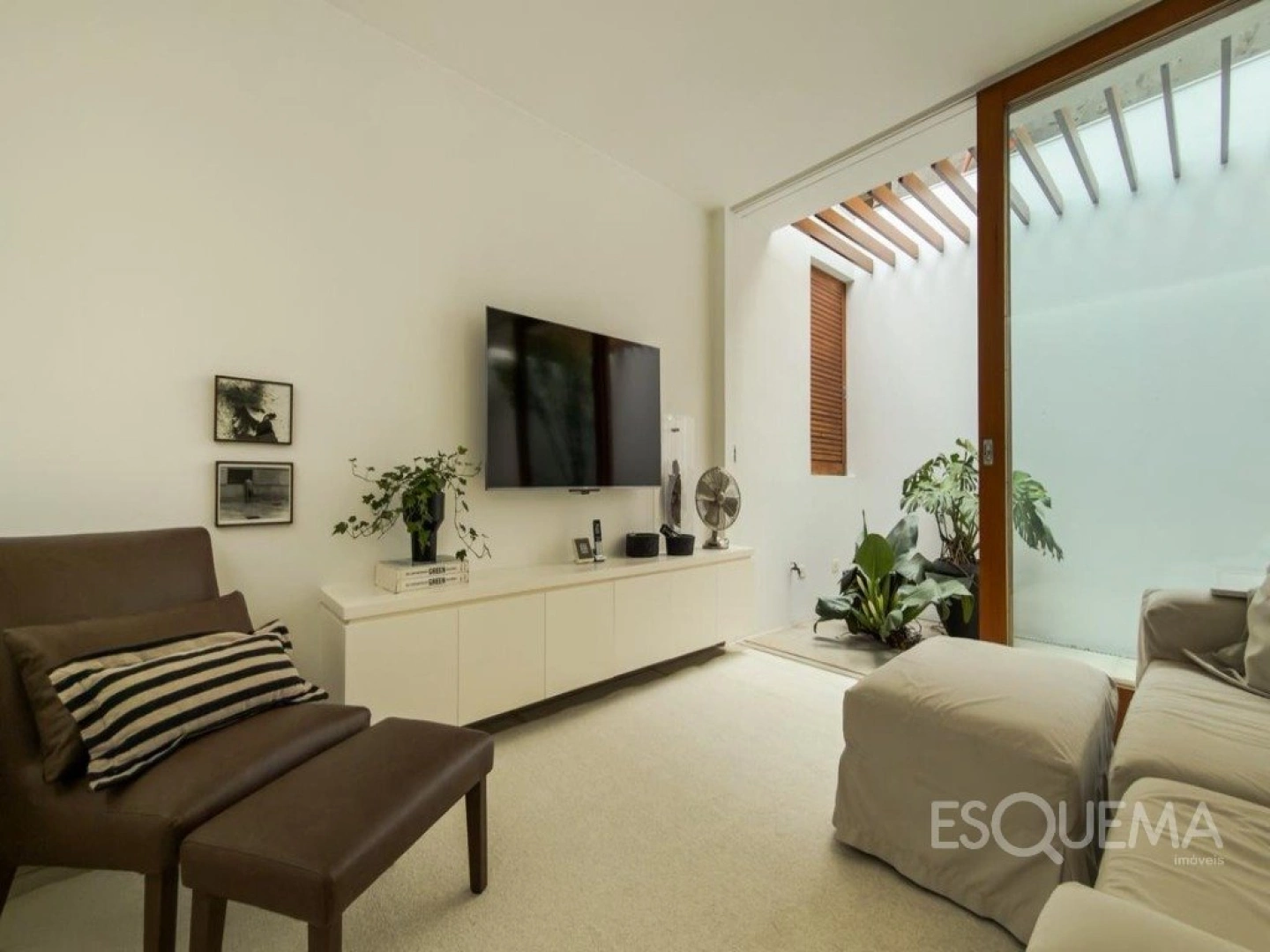 Casa com piscina e área gourmet em Alto de Pinheiros - Imagem 13