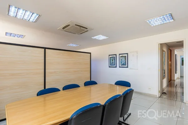 Conjunto comercial à venda próximo ao Clube Paulistano no Jardim América
