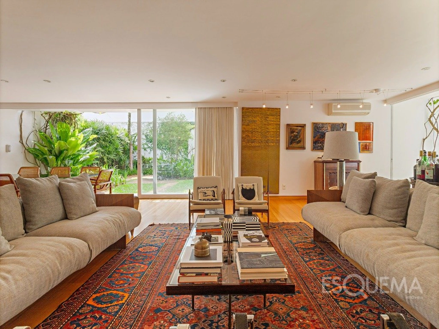 Casa contemporânea em localização privilegiada - Imagem 4