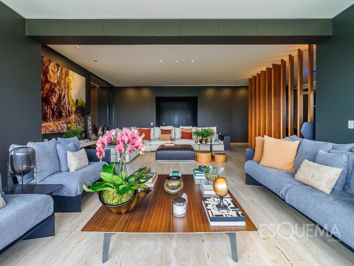 Apartamento reformado e mobiliado, com vista para o verde - Imagem 3