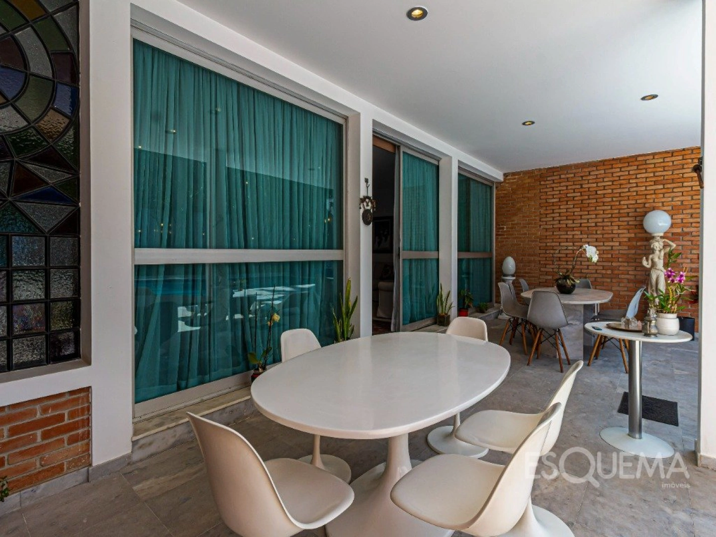 Casa térrea e sofisticada no Alto de Pinheiros - Imagem 11