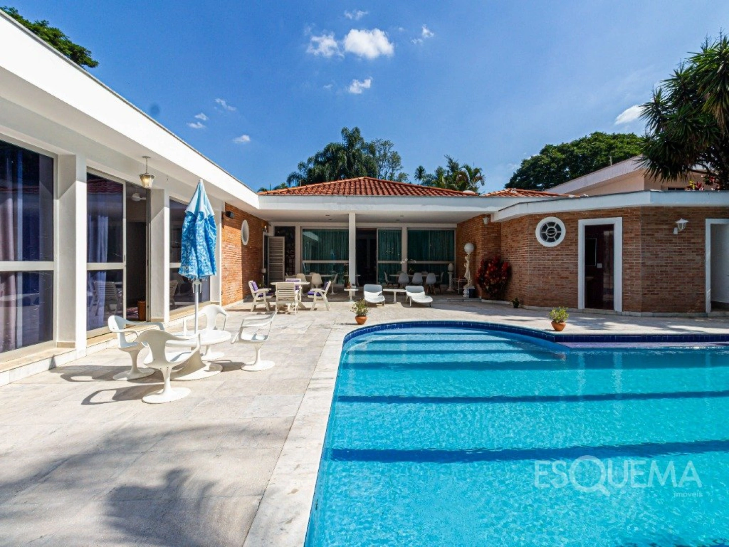 Casa térrea e sofisticada no Alto de Pinheiros - Imagem 1