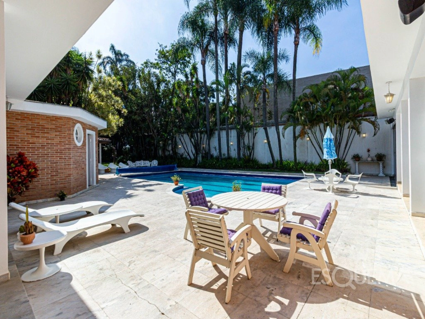 Casa térrea e sofisticada no Alto de Pinheiros - Imagem 2