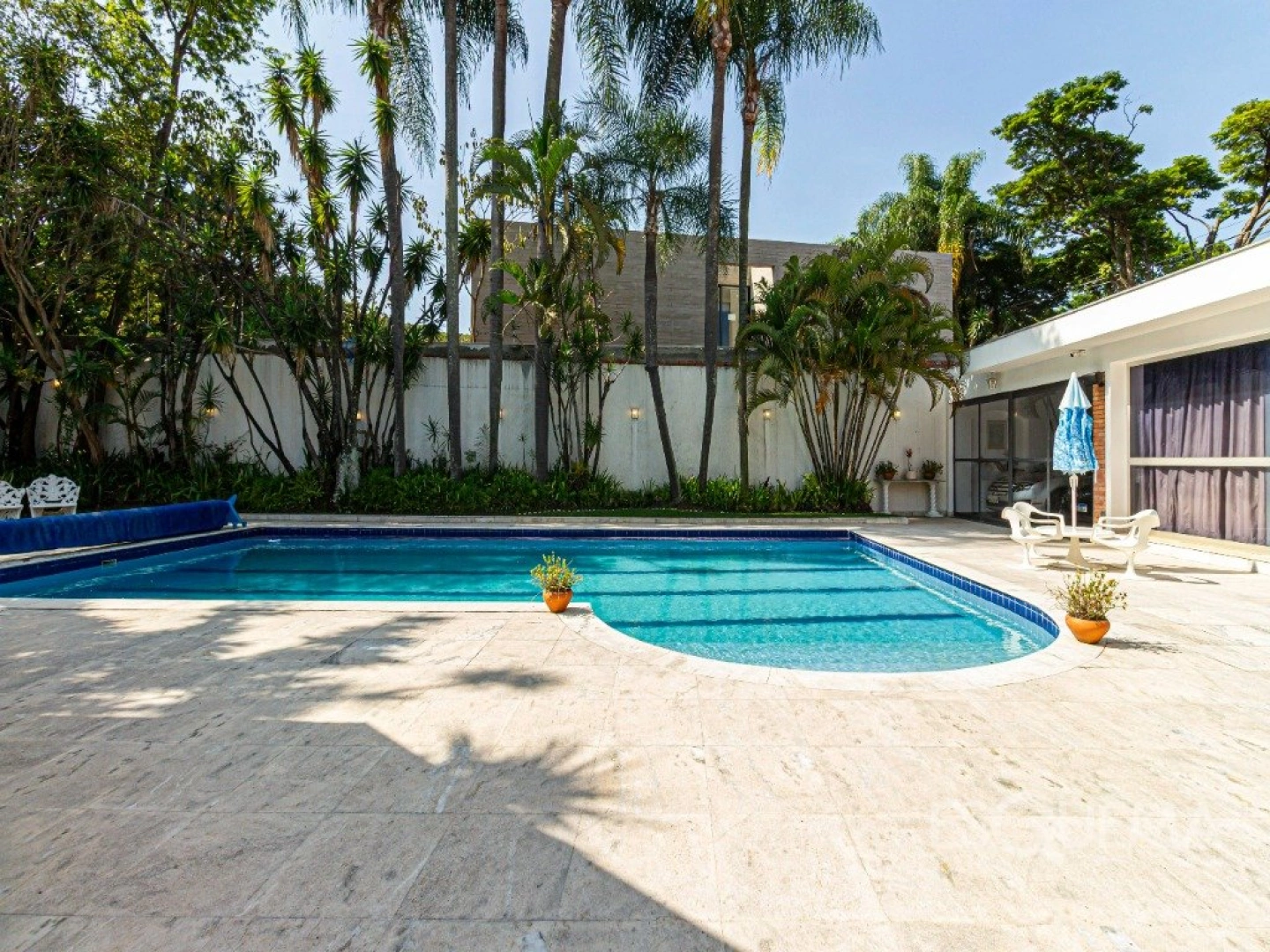 Casa térrea e sofisticada no Alto de Pinheiros - Imagem 3