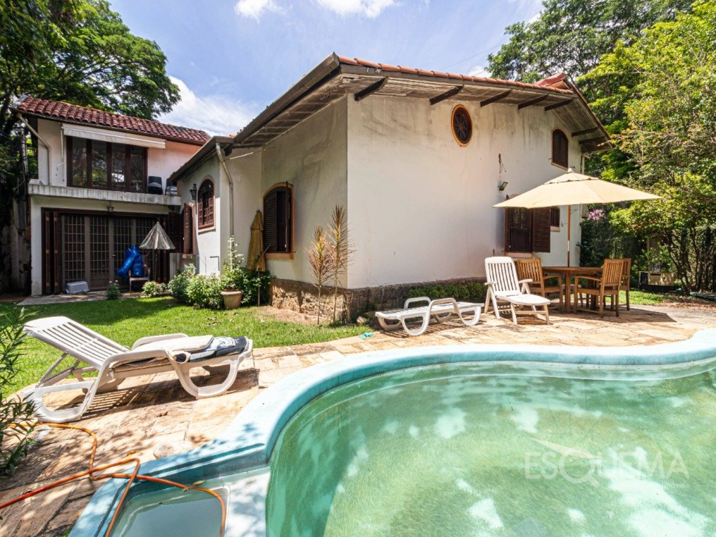 Casa para reforma ao lado do Colégio Santa Cruz - Imagem 3