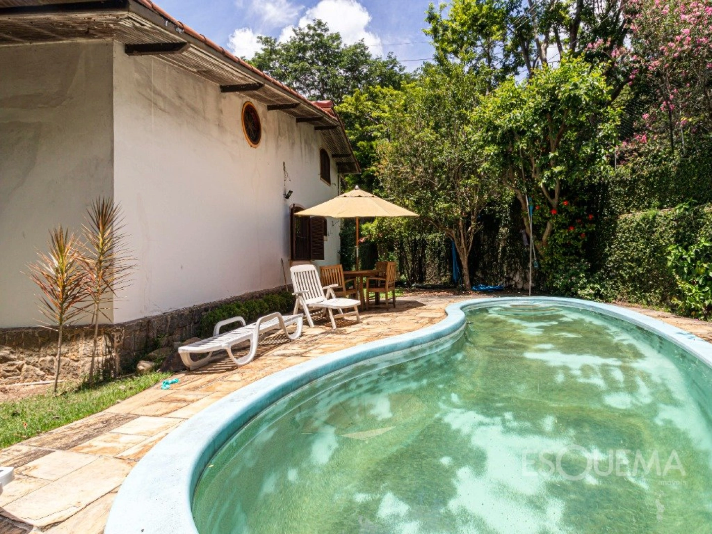 Casa para reforma ao lado do Colégio Santa Cruz - Imagem 4