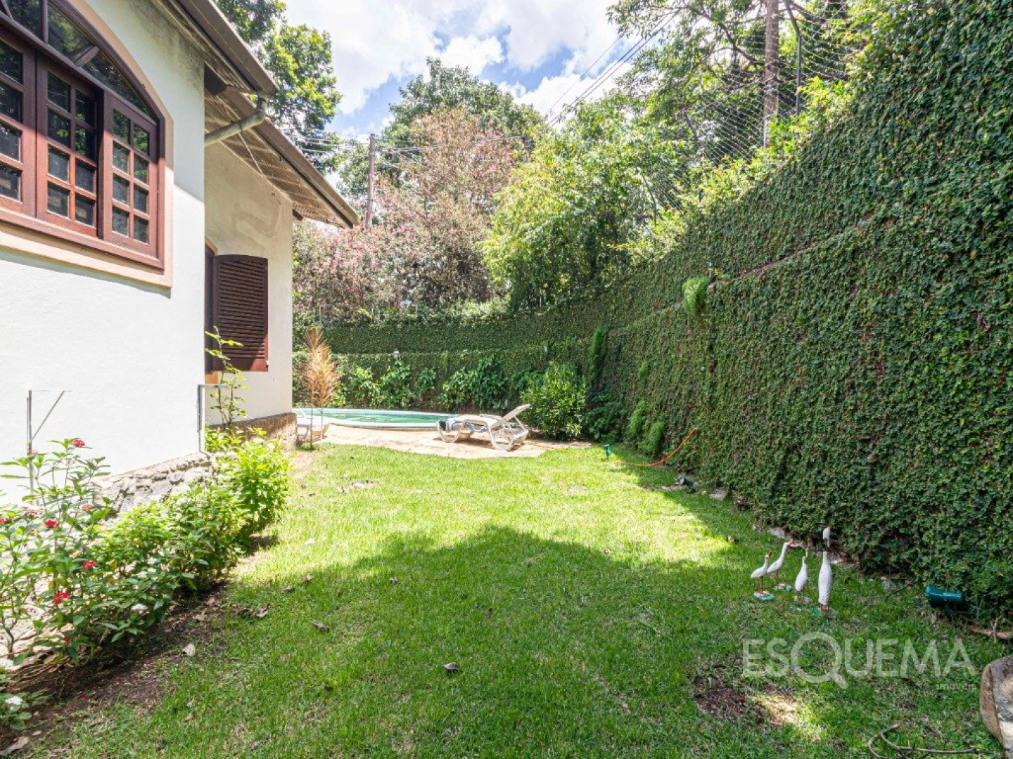 Casa para reforma ao lado do Colégio Santa Cruz - Imagem 5
