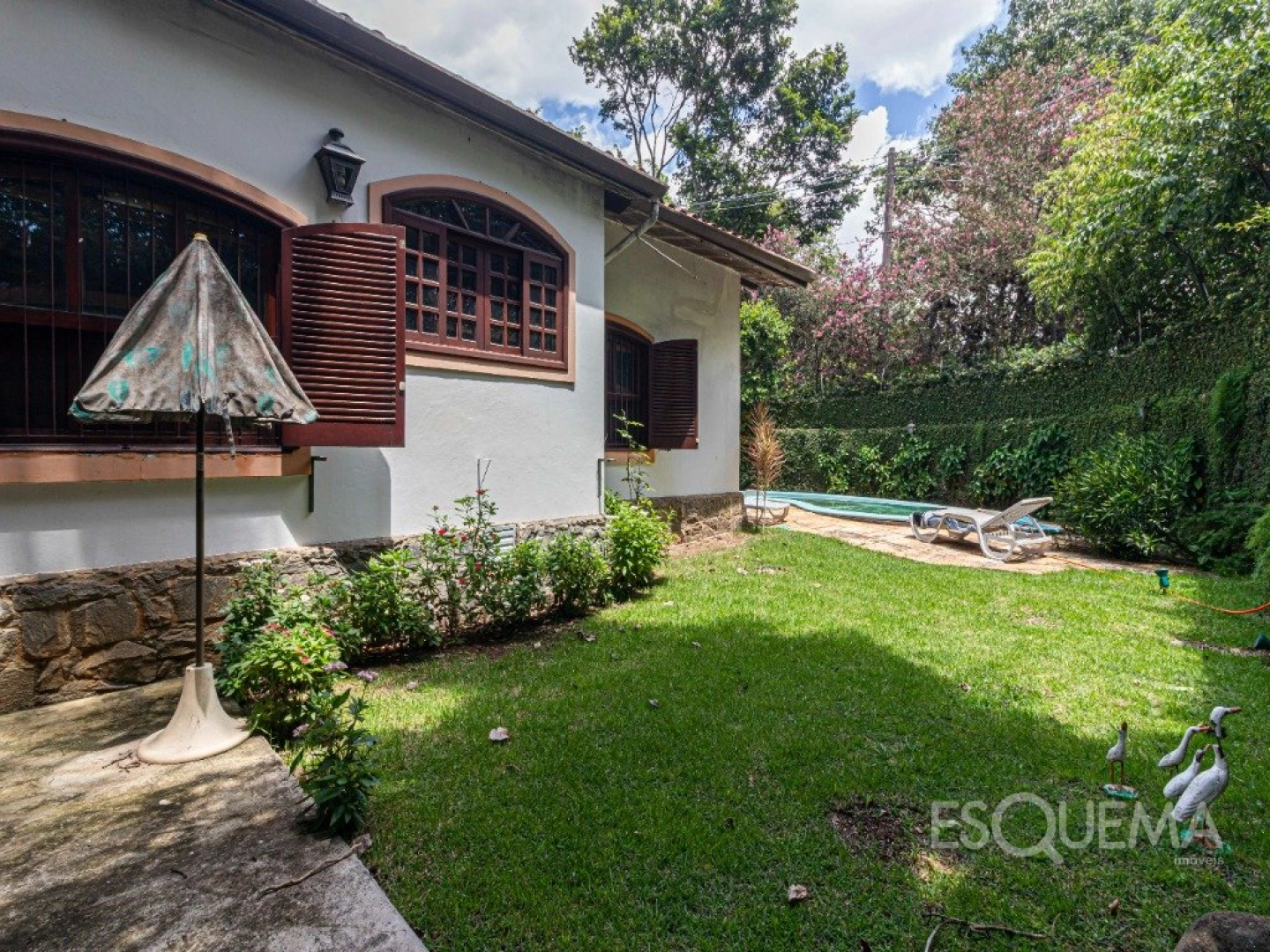 Casa para reforma ao lado do Colégio Santa Cruz - Imagem 6