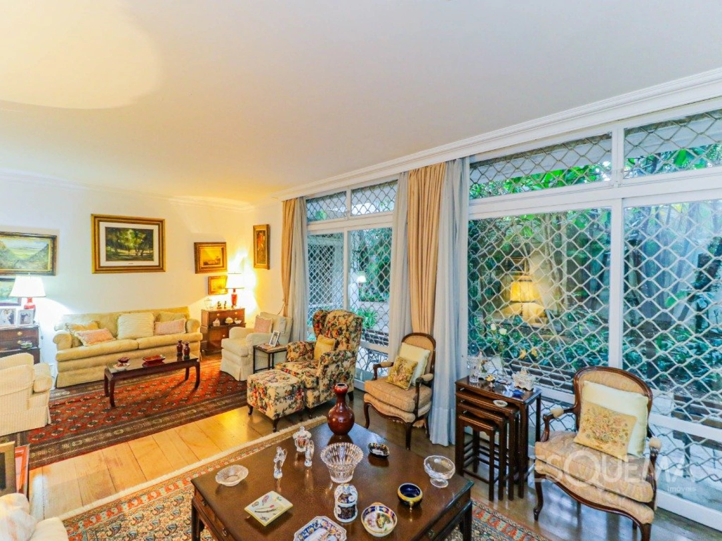 Casa próxima ao Parque Ibirapuera com 4 suítes e grande potencial de modernização - Imagem 1